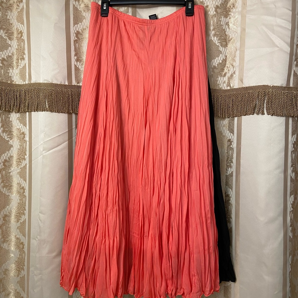 Zac & Rachel Salmon Flowing Crinkly Maxi Skirt, size Large